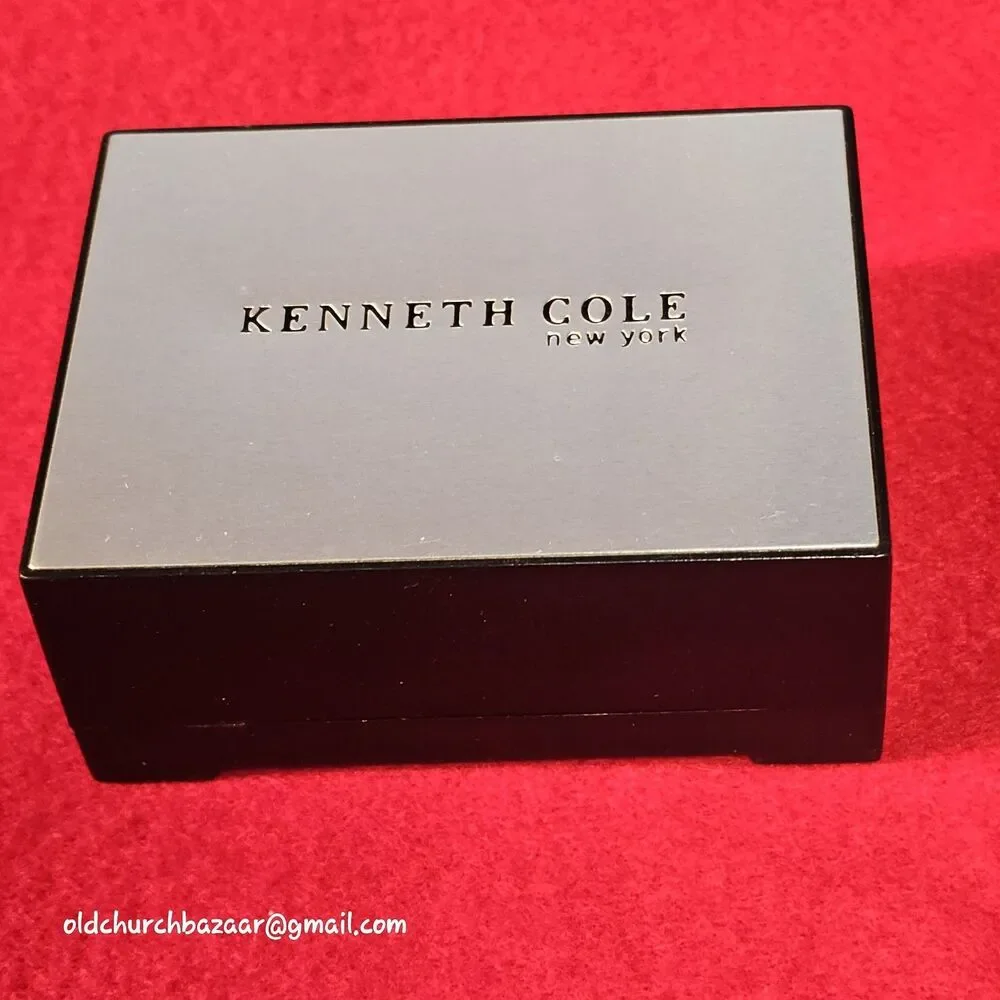 Kenneth Cole Reaction cufflinks